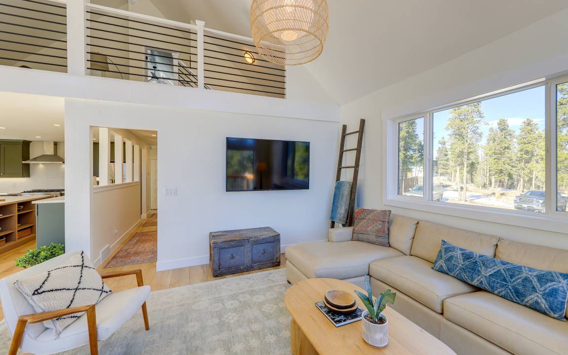 Photo of Livingroom in Black Hawk
