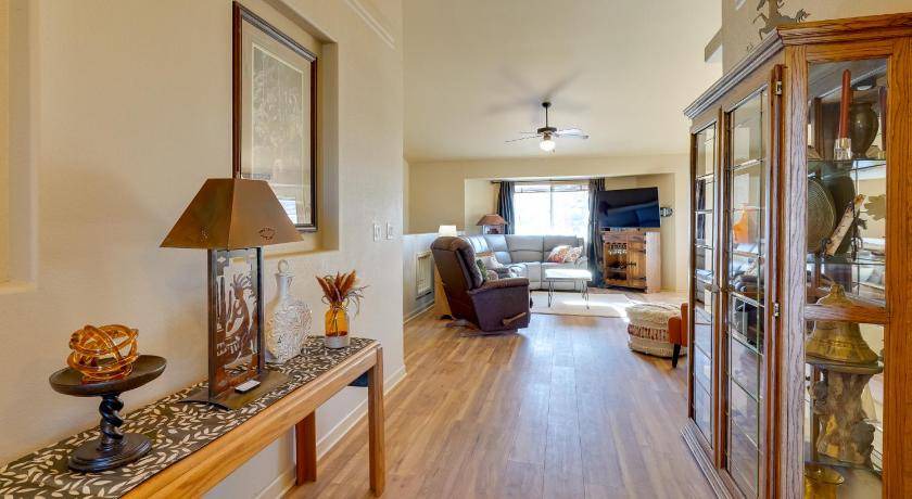 Photo of Livingroom in Pueblo West