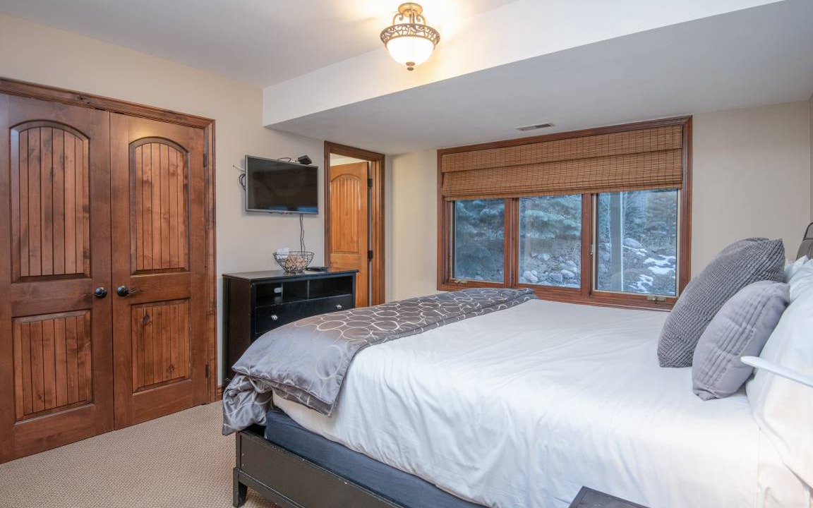 Photo of Bedroom in Vail