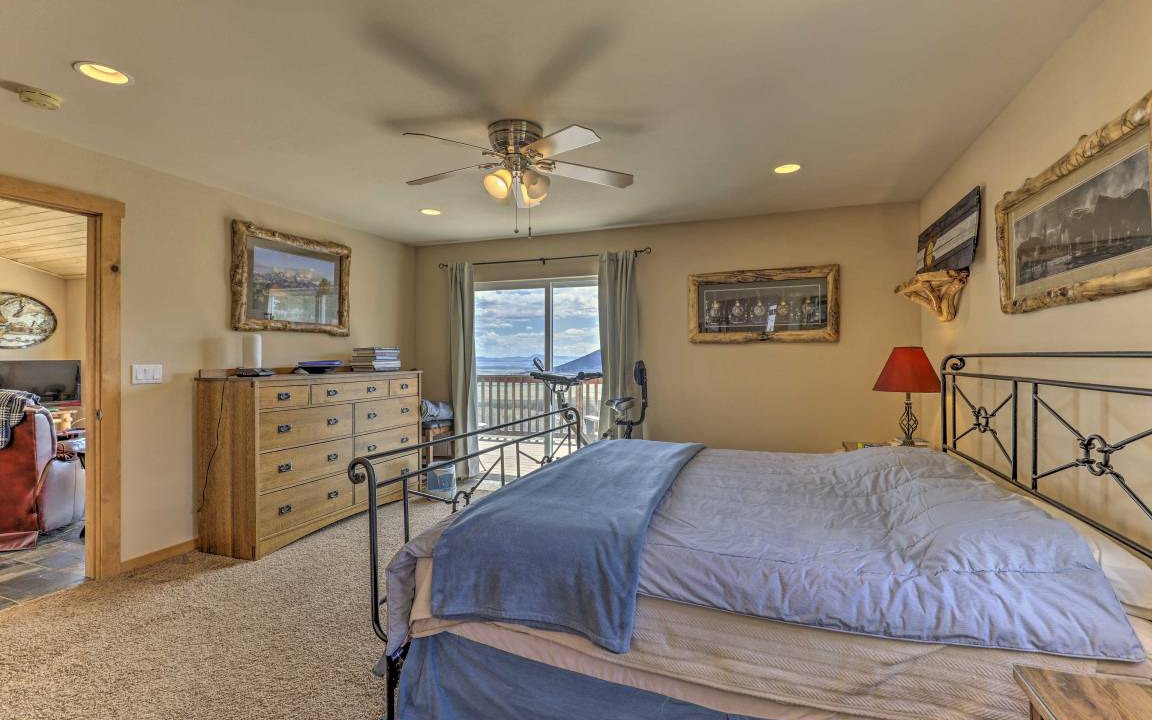 Photo of Bedroom in Warm Springs