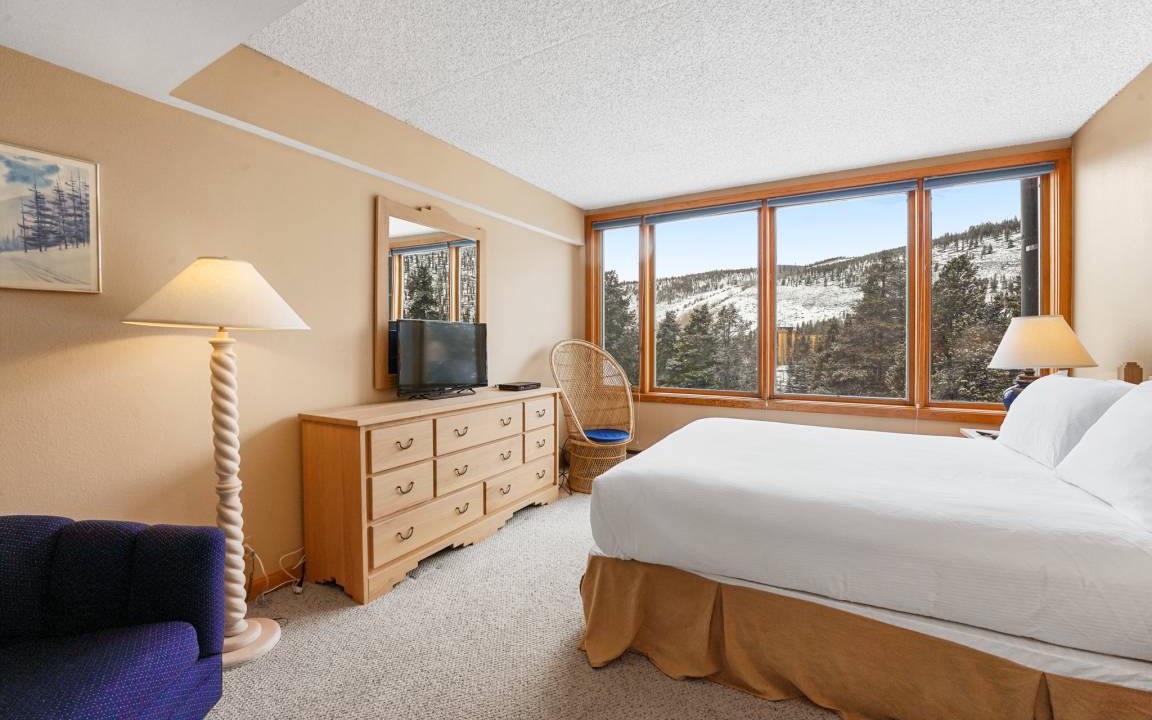 Photo of Bedroom in Lakeside Village