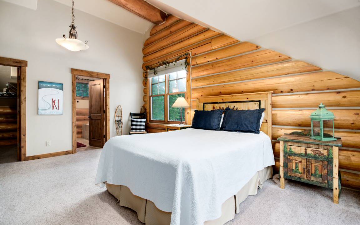Photo of Bedroom in Quandary Village