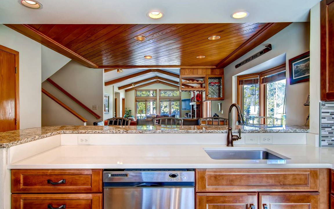 Photo of Kitchen in Warrior's Mark West