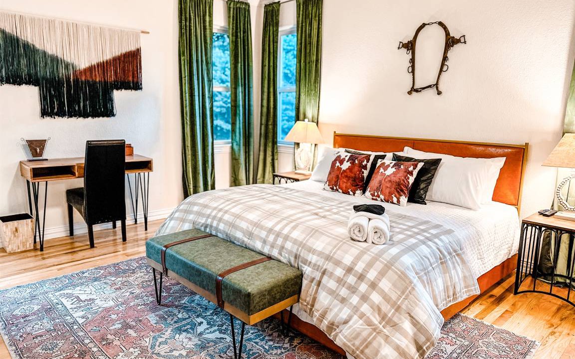 Photo of Bedroom in Applewood West