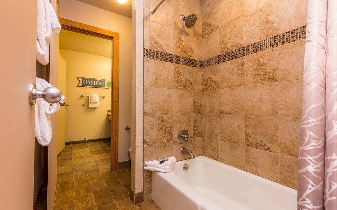 Photo of Bathroom in Lakeside Village