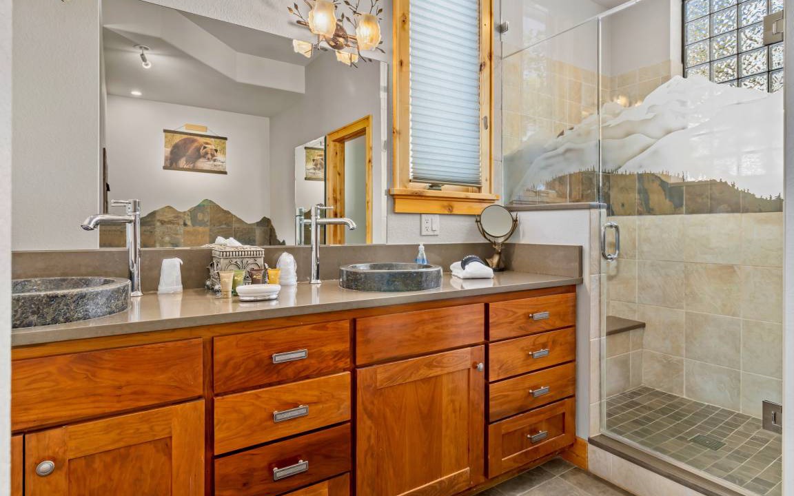 Photo of Bathroom in Windcliff Estates