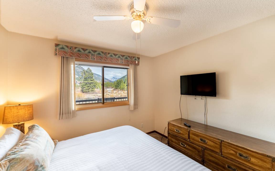 Photo of Bedroom in Mountain House