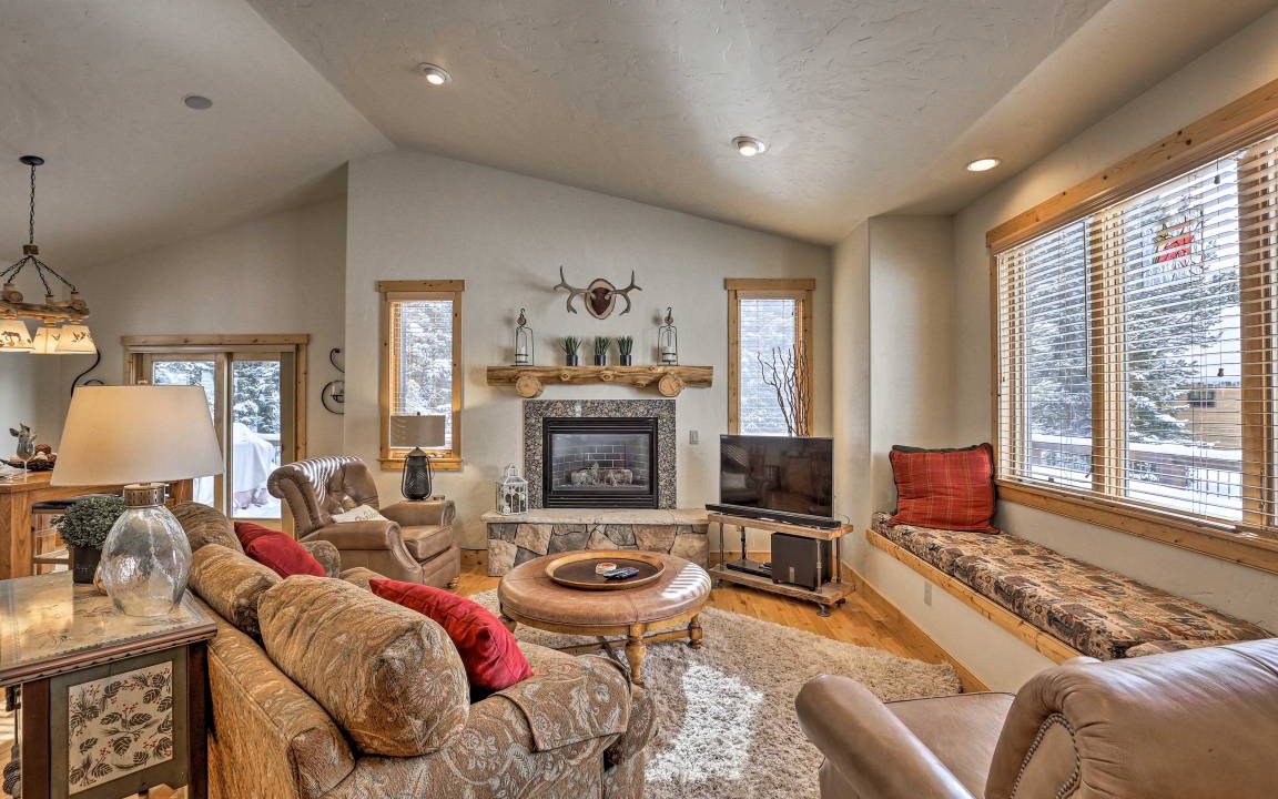 Photo of Livingroom in Blue River