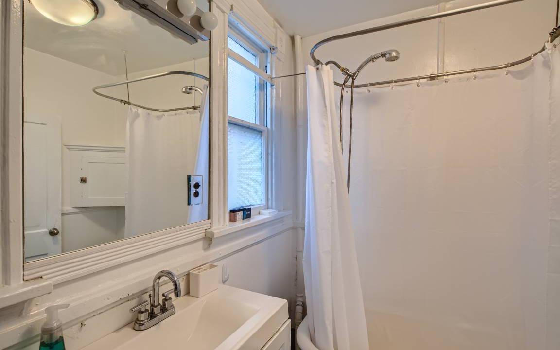 Photo of Bathroom in City Park West