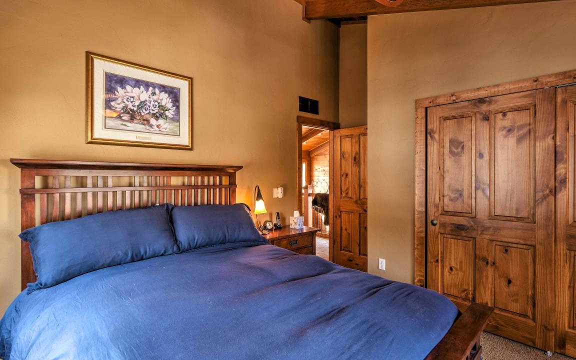 Photo of Bedroom in Michigan Hill