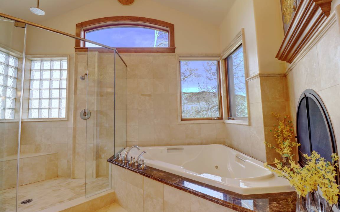 Photo of Bathroom in Three Peaks