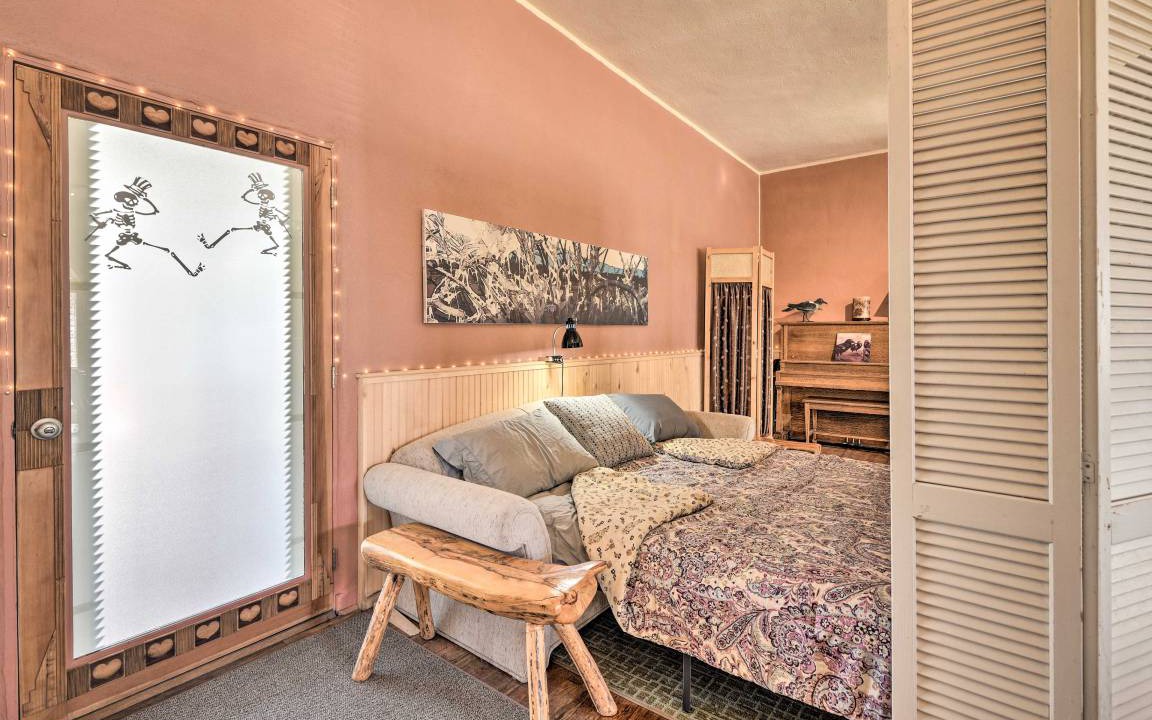 Photo of Bedroom in Del Norte