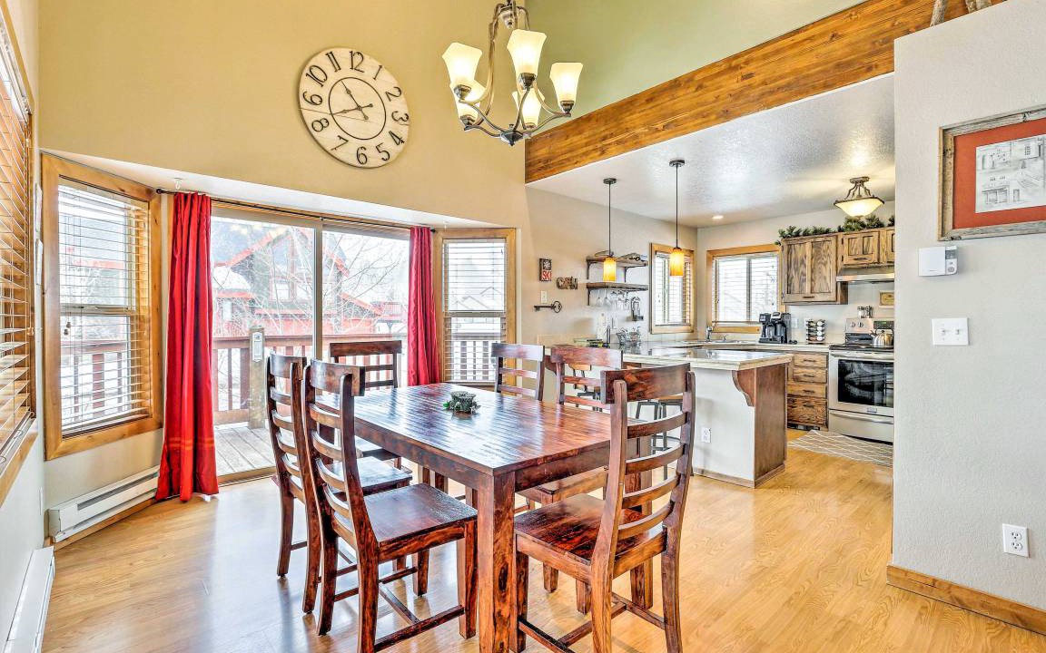 Photo of Livingroom in Willowbrook Meadows