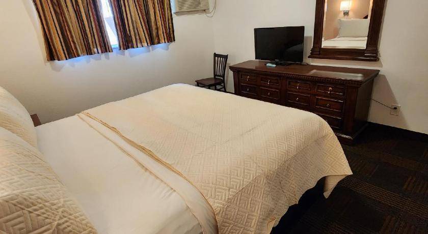 Photo of Bedroom in Manitou Springs