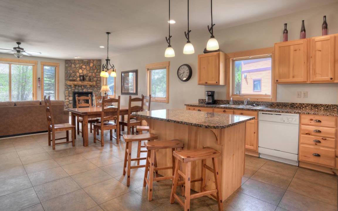 Photo of Kitchen in South Fork