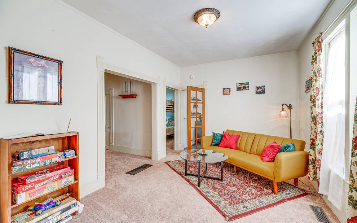 Photo of Livingroom in Victor