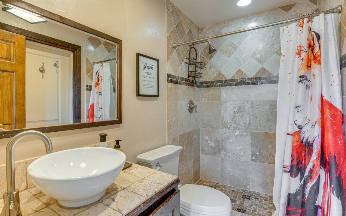 Photo of Bathroom in Quandary Village