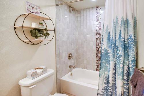 Photo of Bathroom in Kissing Camels