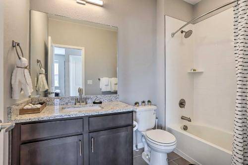 Photo of Bathroom in Dupont