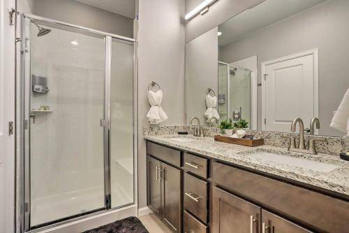 Photo of Bathroom in Dupont