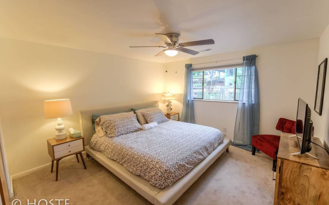 Photo of Bedroom in Broadmoor