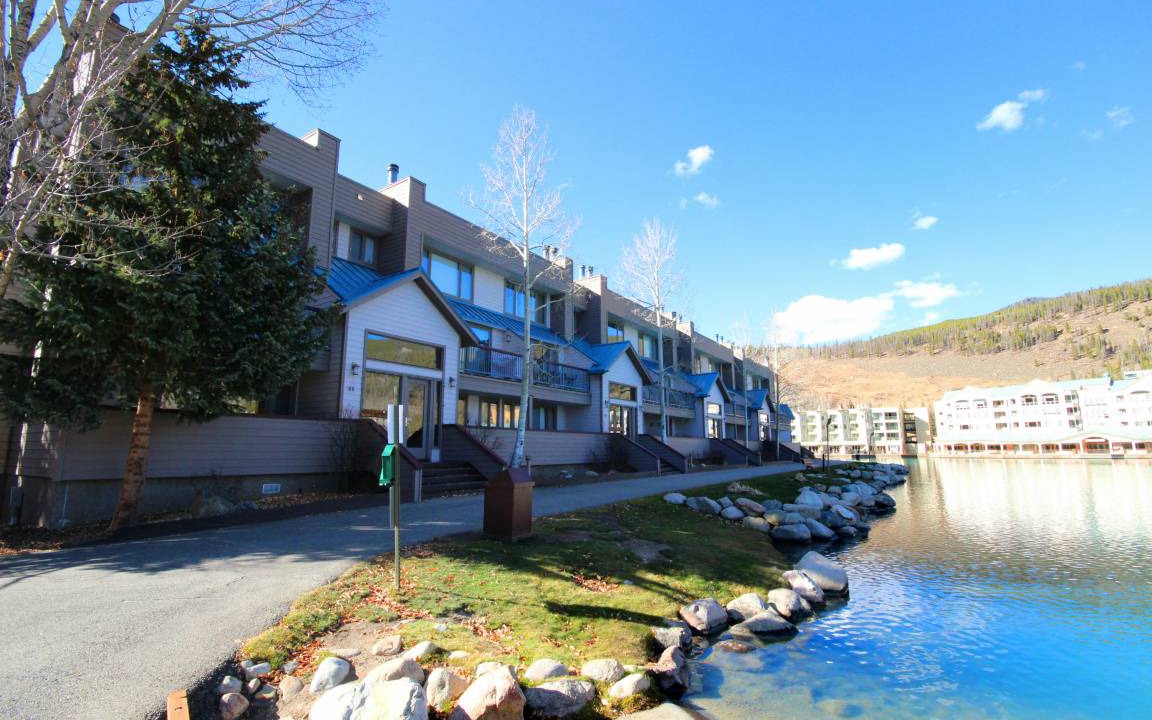 Photo of Outdoor in Lakeside Village