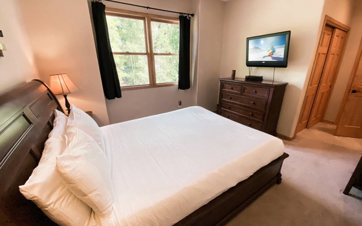 Photo of Bedroom in Keystone