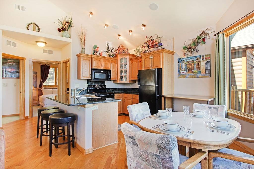 Photo of Livingroom in Estes Park