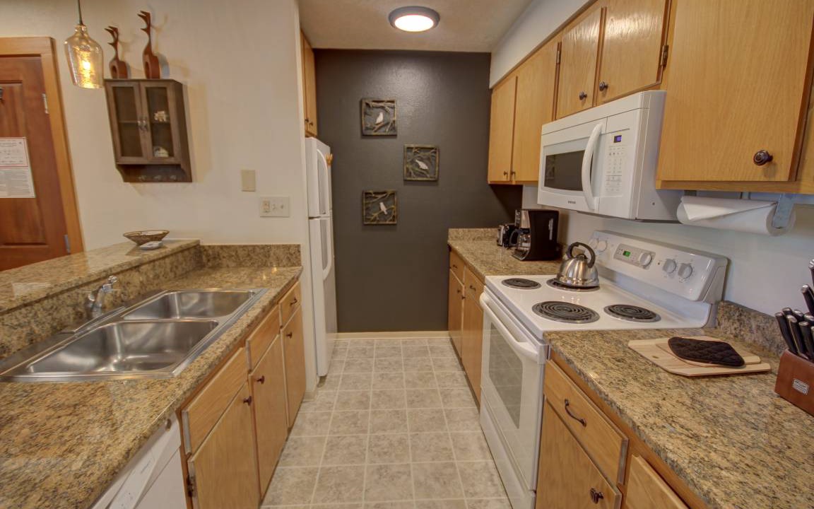 Photo of Kitchen in Lakeside Village