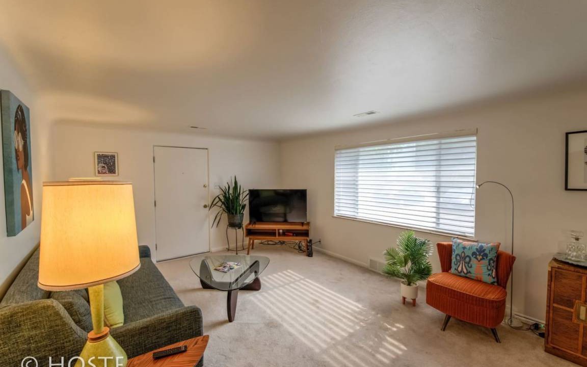 Photo of Livingroom in Broadmoor