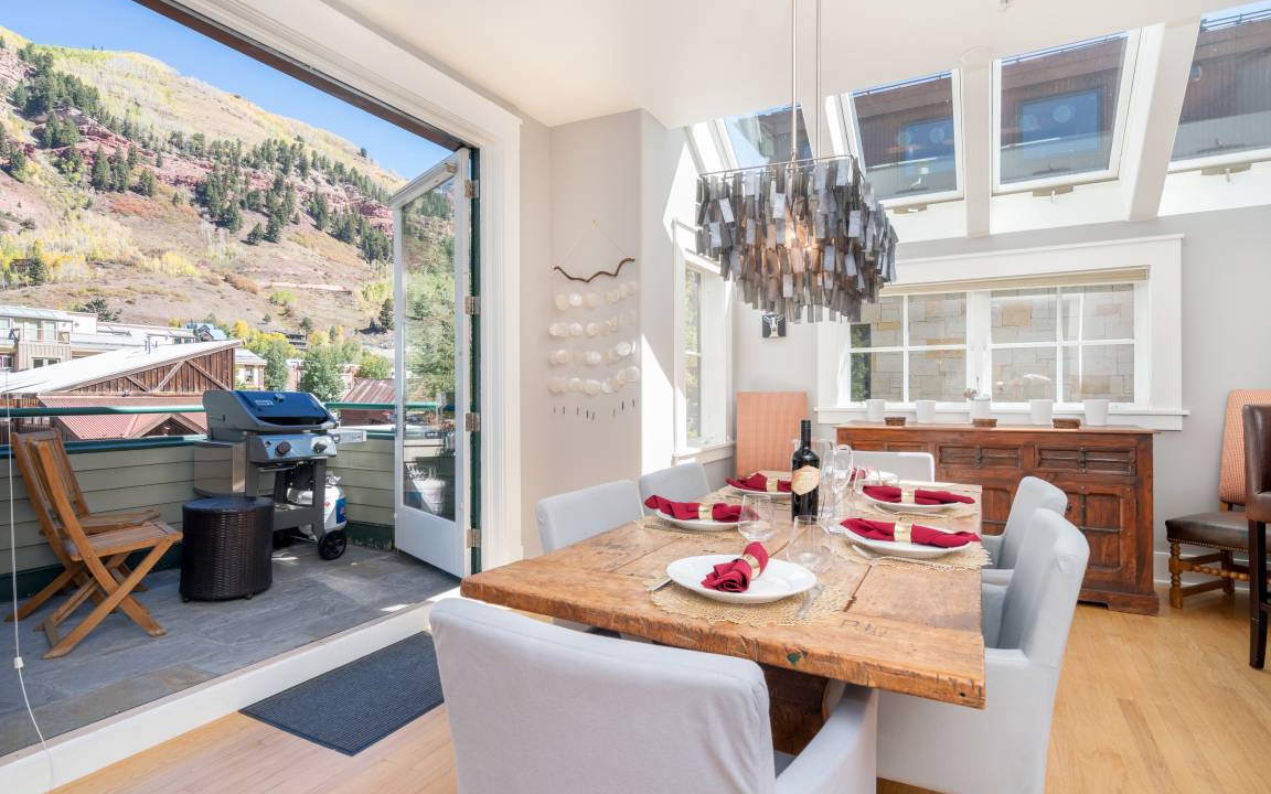 Photo of Livingroom in Telluride