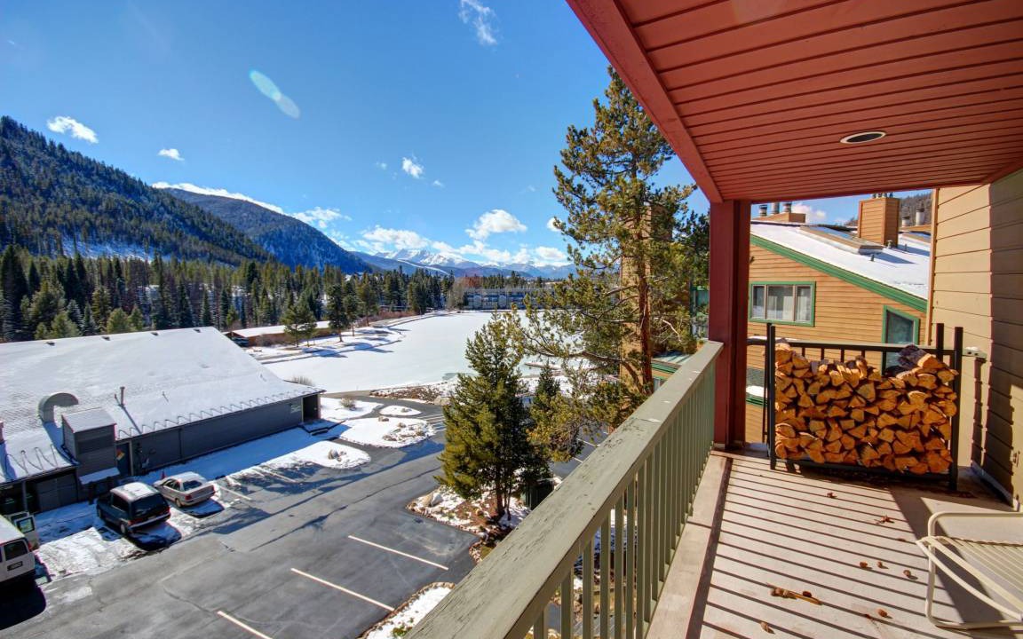 Photo of Patio Balcony in Lakeside Village