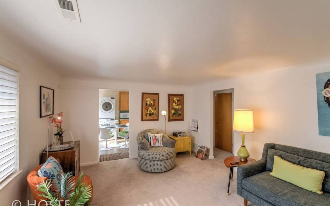Photo of Livingroom in Broadmoor