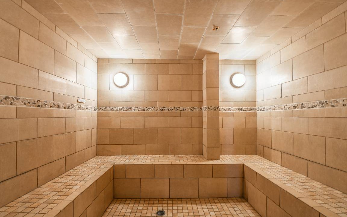 Photo of Bathroom in Lakeside Village