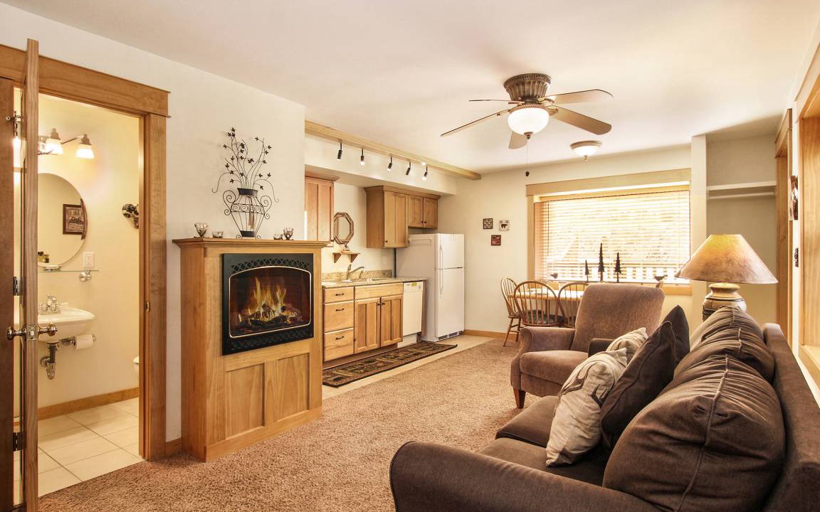 Photo of Livingroom in Estes Park