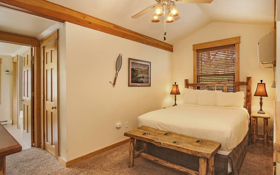 Photo of Bedroom in Estes Park