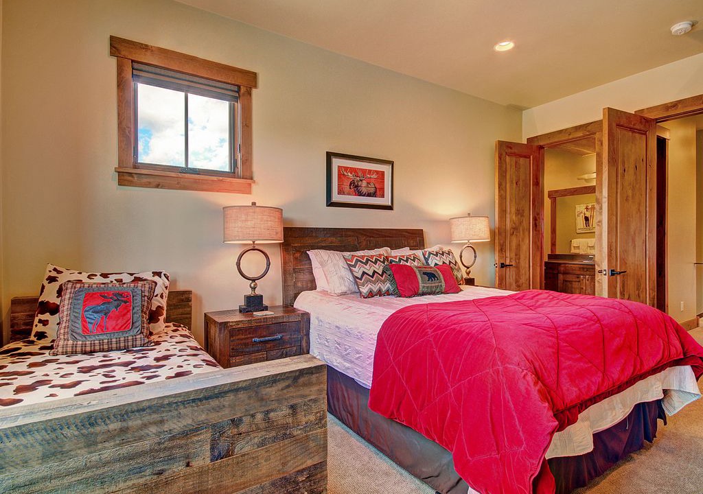 Photo of Bedroom in Fairmount On The River