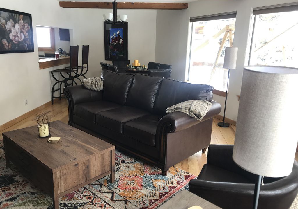 Photo of Livingroom in Intermountain