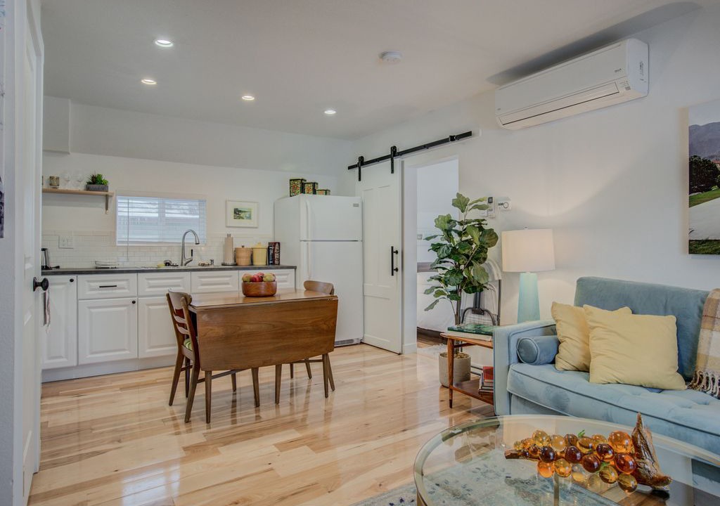 Photo of Livingroom in Downtown Colorado Springs