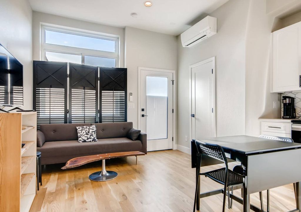 Photo of Livingroom in Berkeley