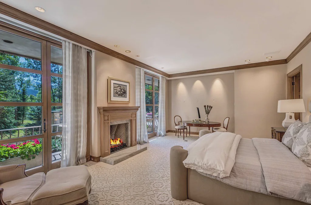 Photo of Bedroom in Red Mountain