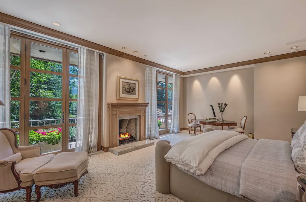Photo of Bedroom in Red Mountain