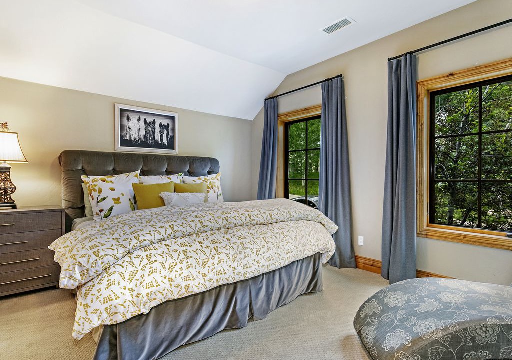 Photo of Bedroom in Highland Meadows