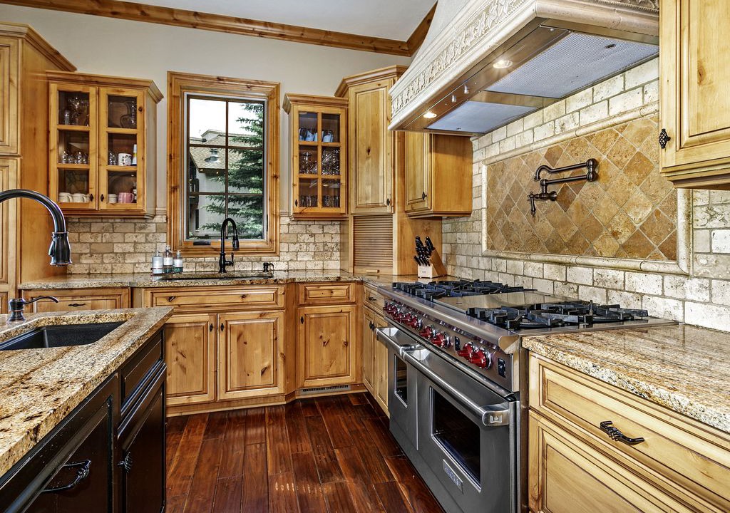 Photo of Kitchen in Highland Meadows