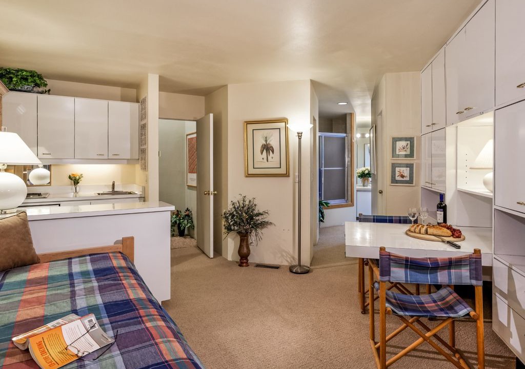 Photo of Livingroom in West End