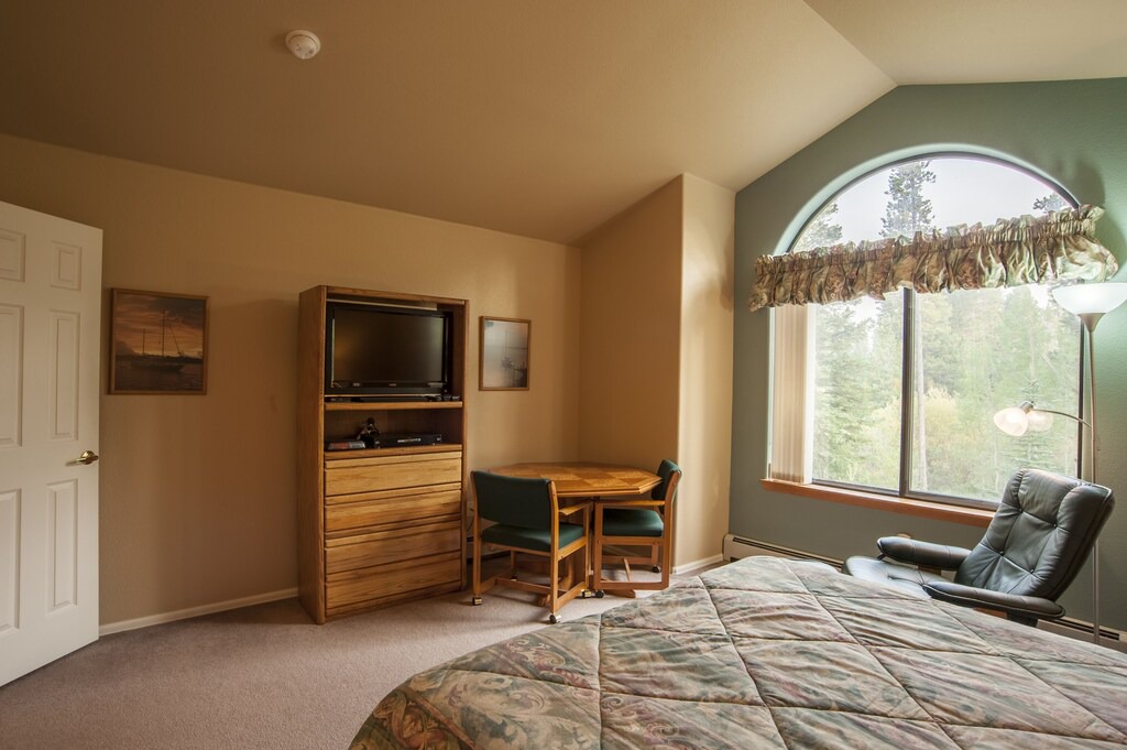 Photo of Bedroom in Park Forest Estates