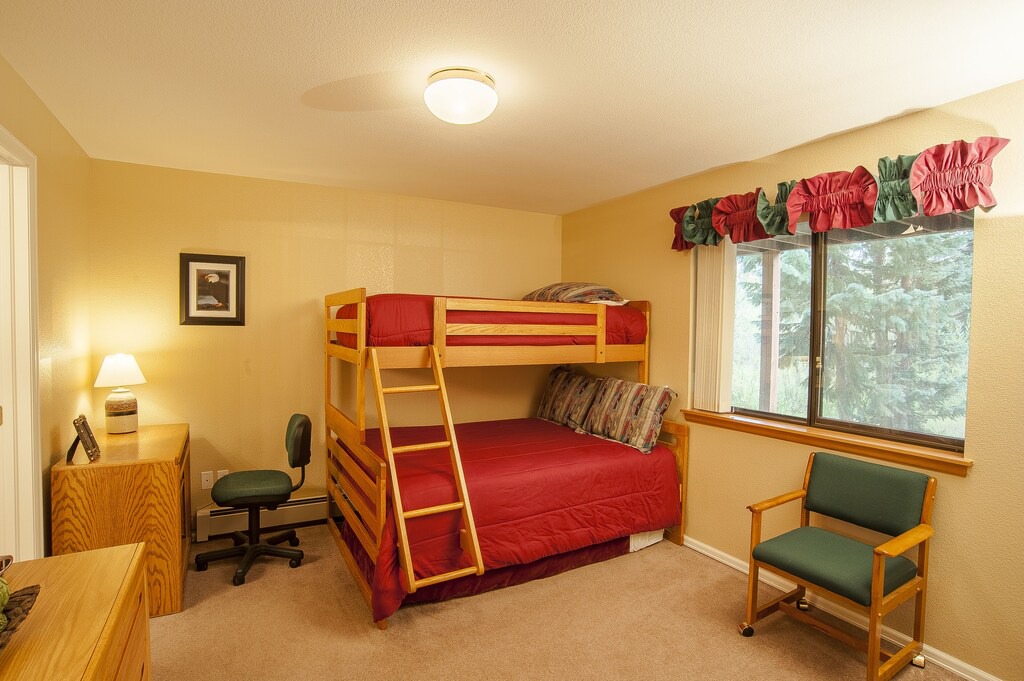 Photo of Livingroom in Park Forest Estates
