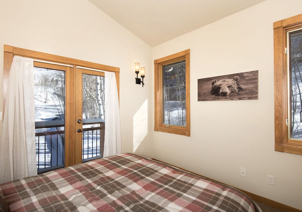 Photo of Bedroom in Hamilton Creek