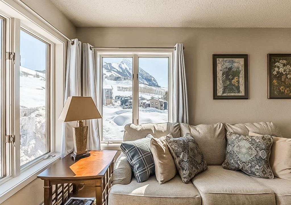 Photo of Livingroom in Crested Mountain Village