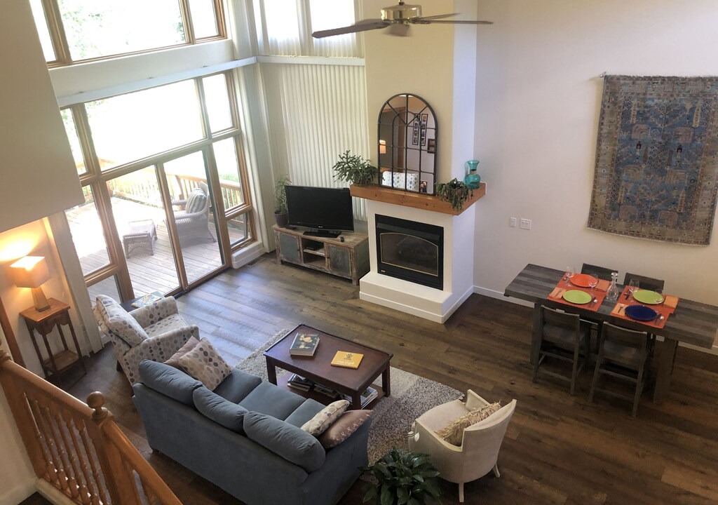 Photo of Livingroom in Dalton Ranch